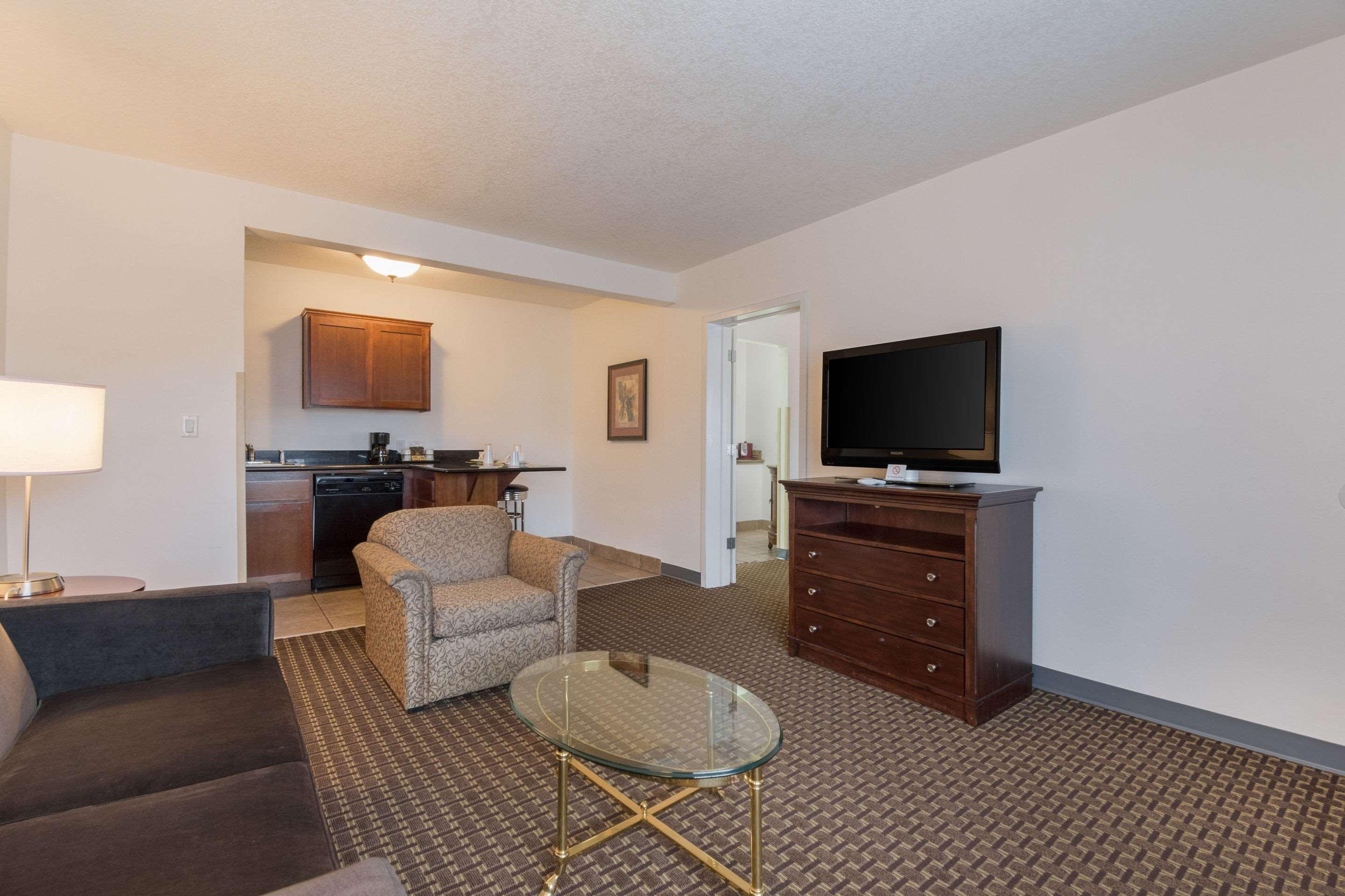 Quality Inn & Suites Airport Portland Dış mekan fotoğraf